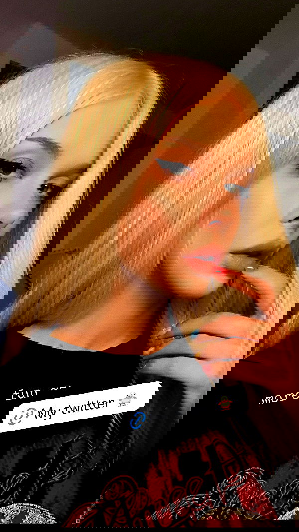 neondemoni image ~ Altpins