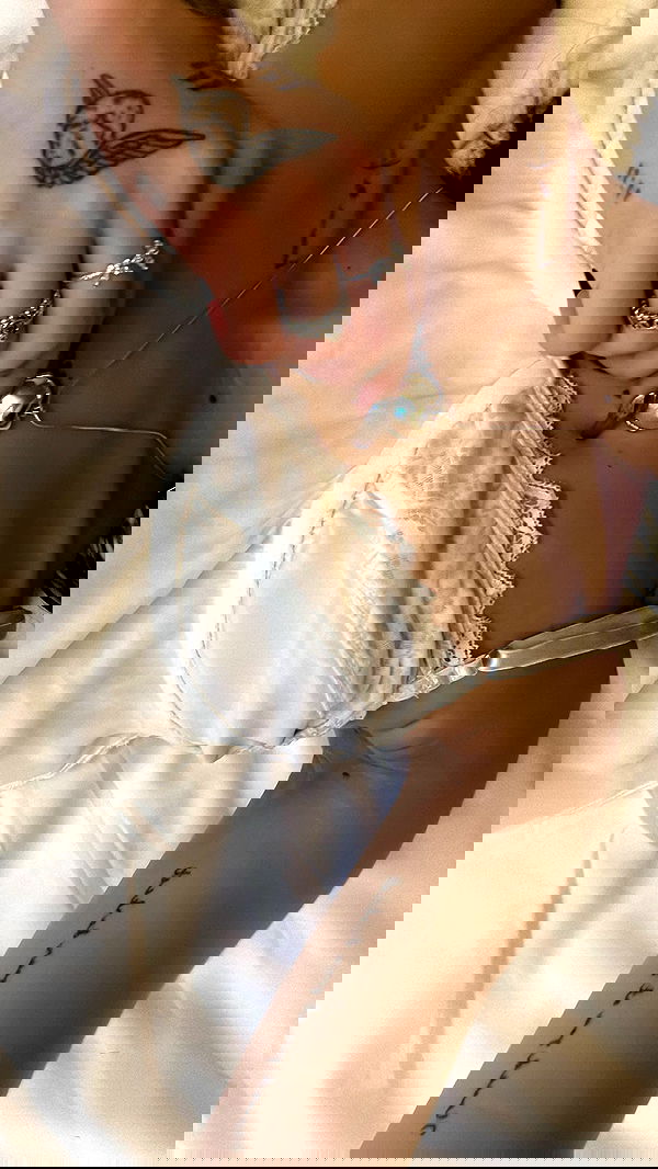 nessabarrett image ~ Altpins