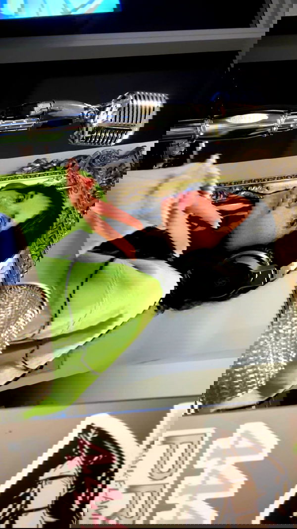 nessabarrett image ~ Altpins