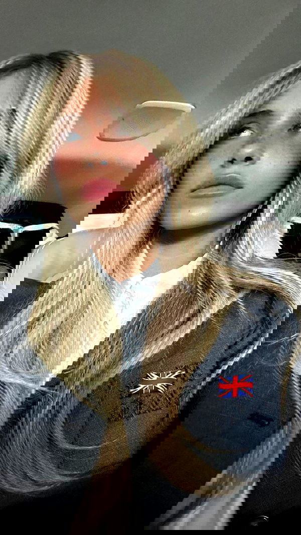 nessabarrett image ~ Altpins