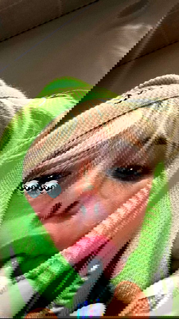 nessabarrett image ~ Altpins