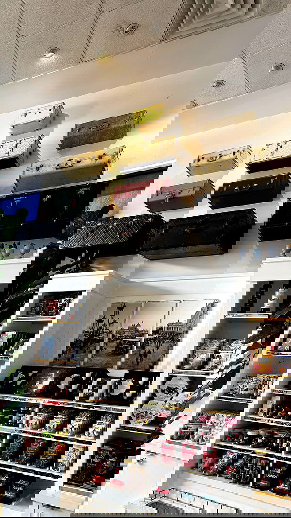 nevaaadaa nevaaadaa archive image