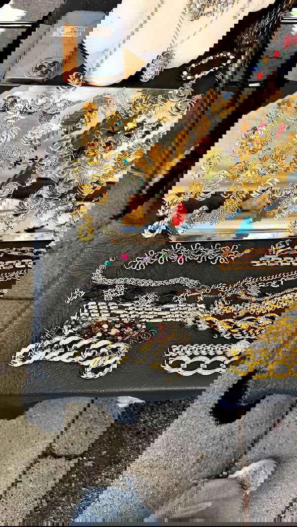 nevaaadaa nevaaadaa archive image