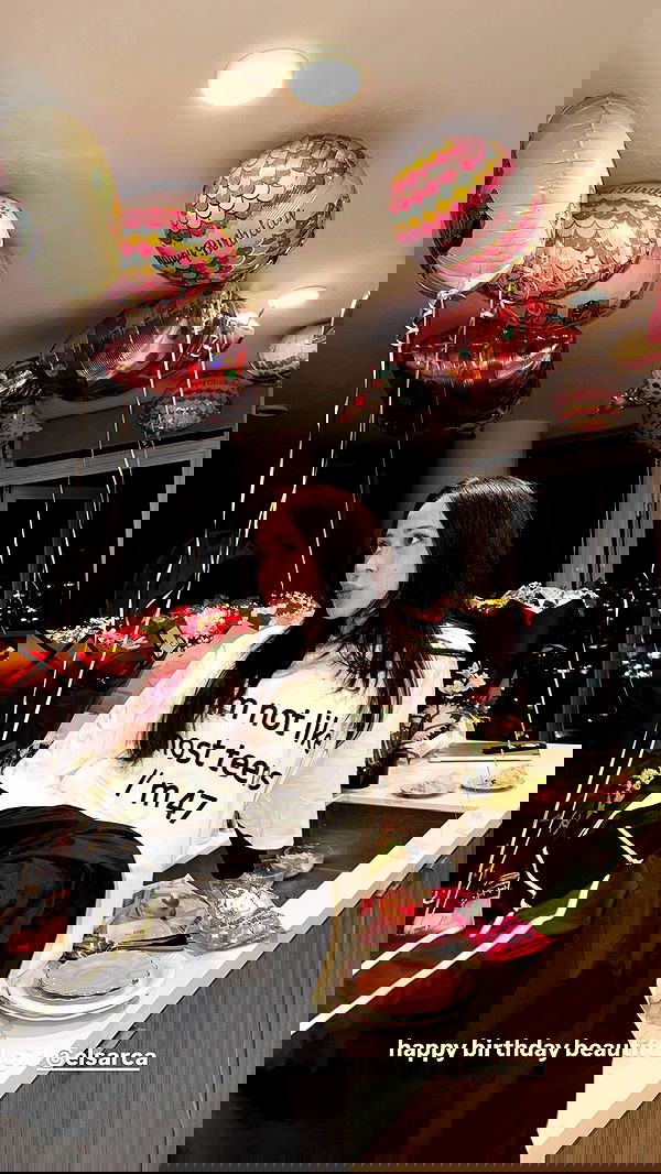 nevaaadaa nevaaadaa archive image