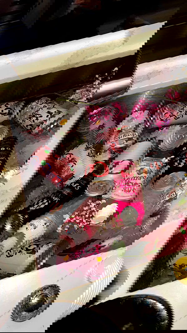 nevaaadaa nevaaadaa archive image