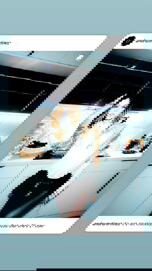 nevaaadaa nevaaadaa archive image