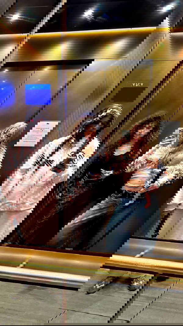 nevaaadaa nevaaadaa archive image