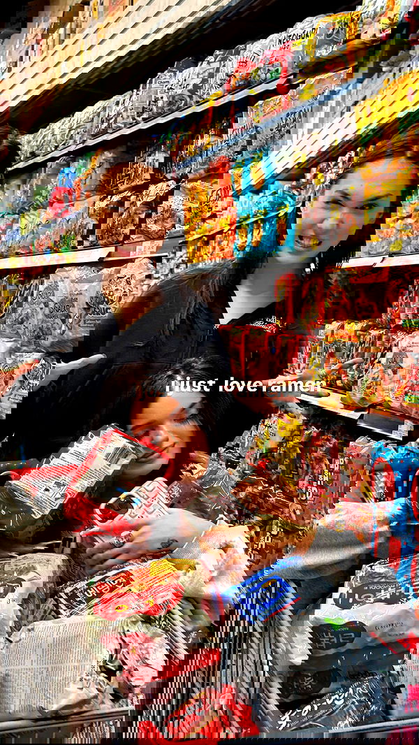 nevaaadaa nevaaadaa archive image