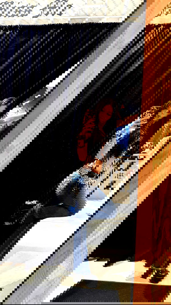 nevaaadaa nevaaadaa archive image