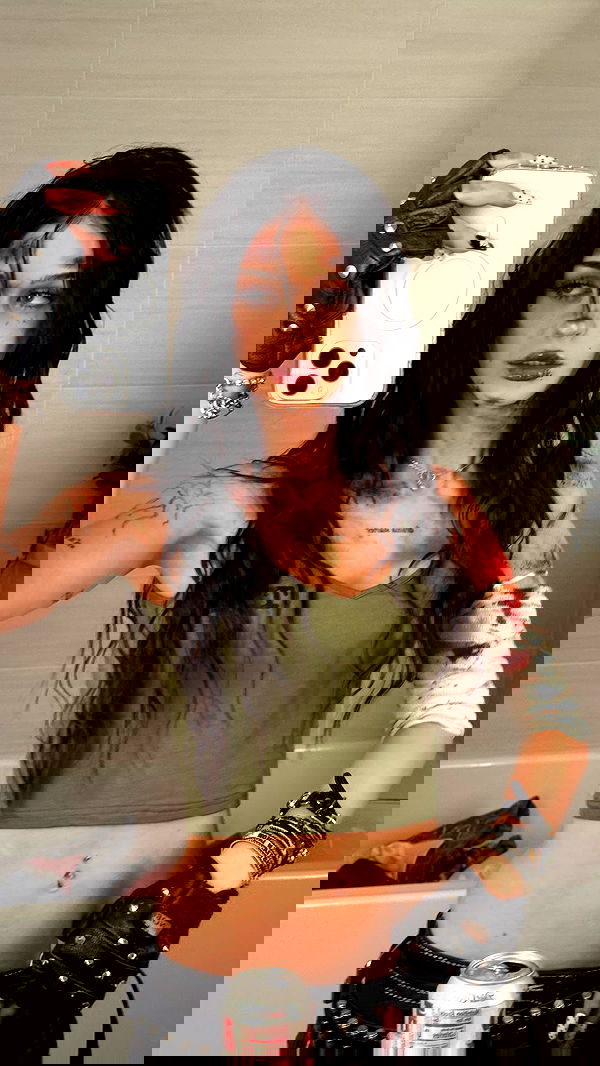 nevaaadaa nevaaadaa archive image