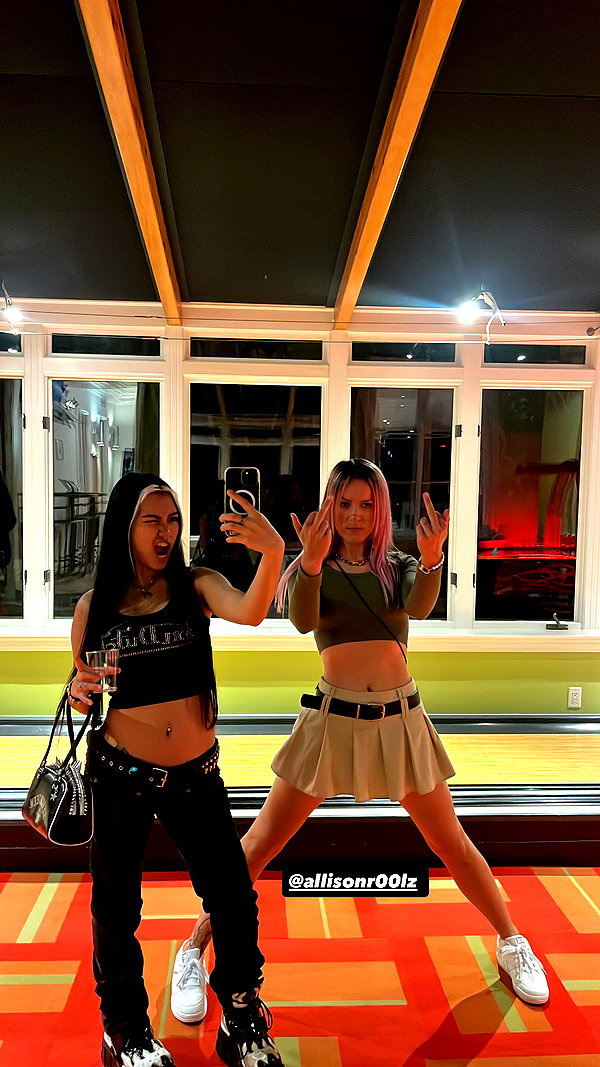 nicoleviado instagram image archive image