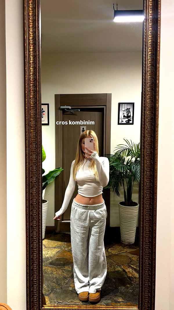 niisadurmaz instagram image archive image