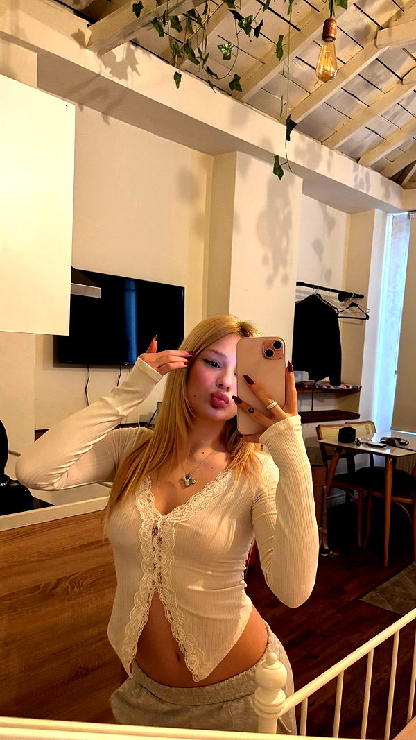 niisadurmaz instagram image archive image