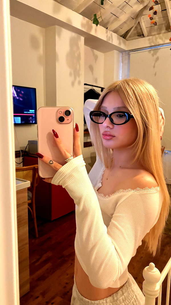 niisadurmaz instagram image archive image