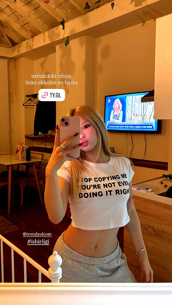 niisadurmaz instagram image archive image