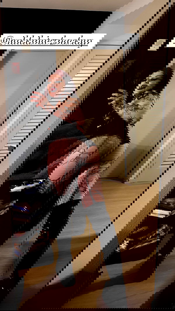 nikkibitez nikkibitez archive image