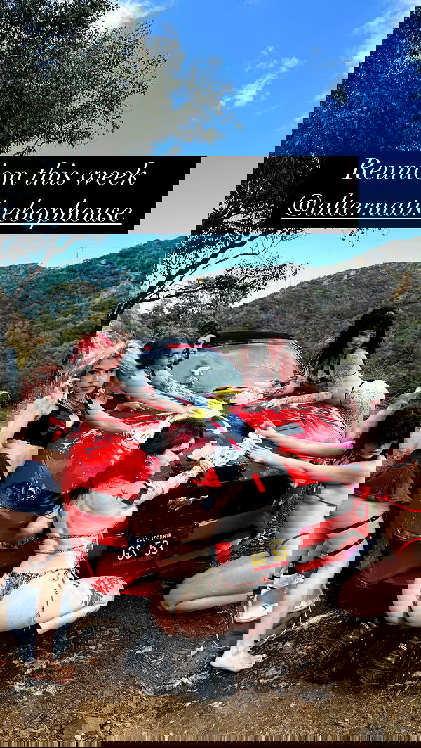 nikkibitez nikkibitez archive image