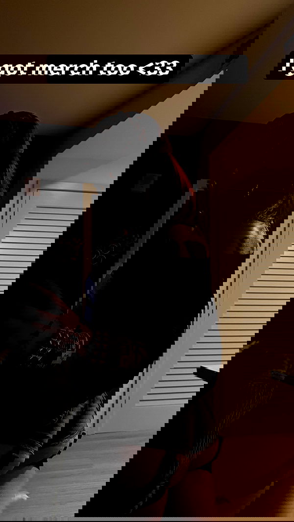 nikkibitez nikkibitez archive image