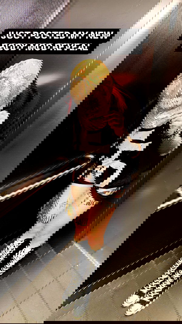 nikkibitez nikkibitez archive image