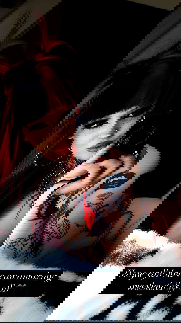 nikkibitez nikkibitez archive image