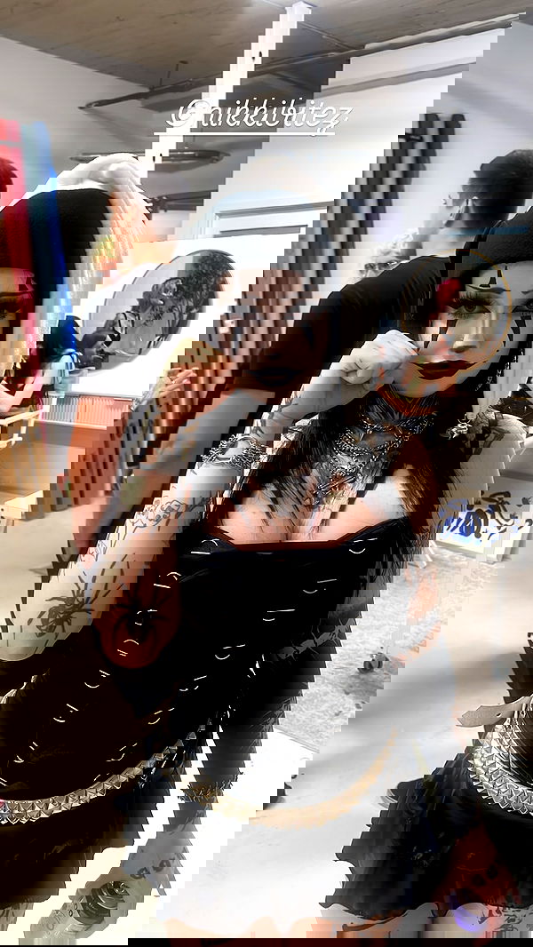 nikkibitez nikkibitez archive image