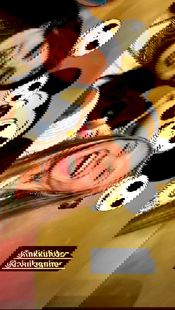 nikkibitez nikkibitez archive image