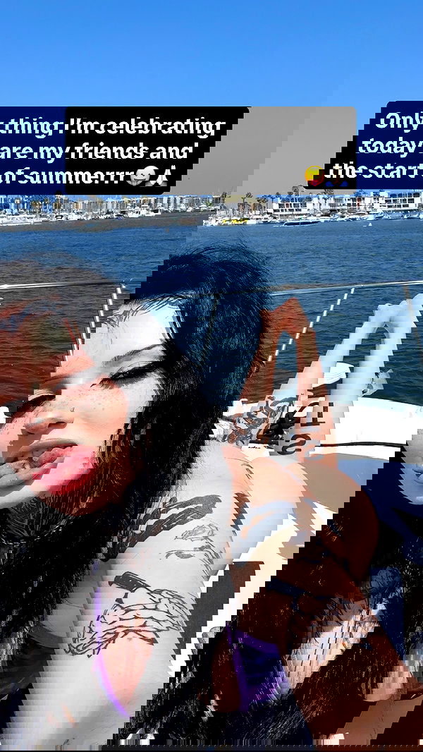 nikkibitez nikkibitez archive image