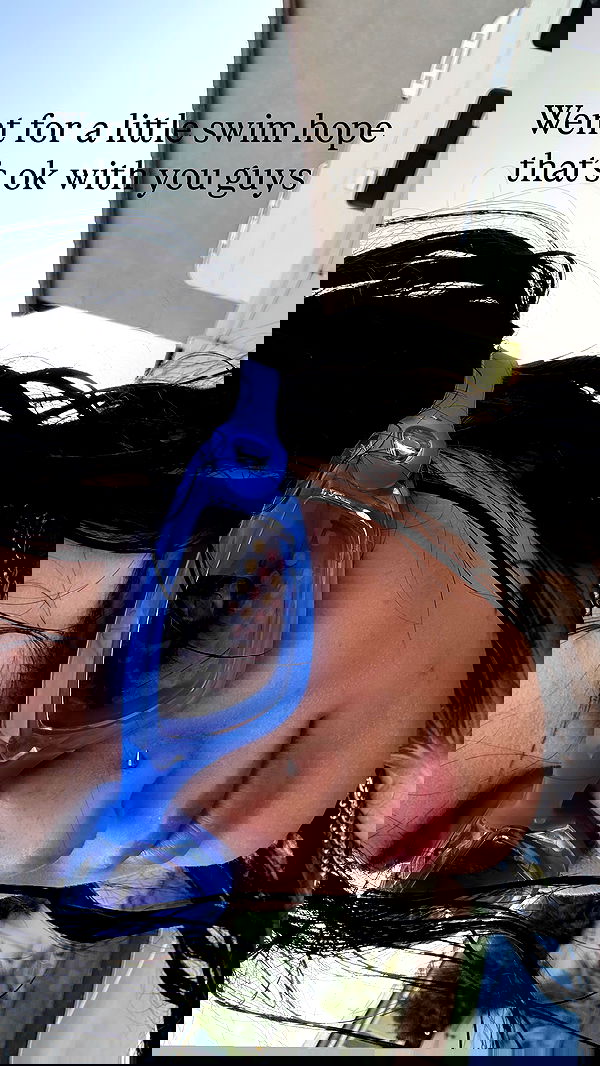 nikkibitez nikkibitez archive image