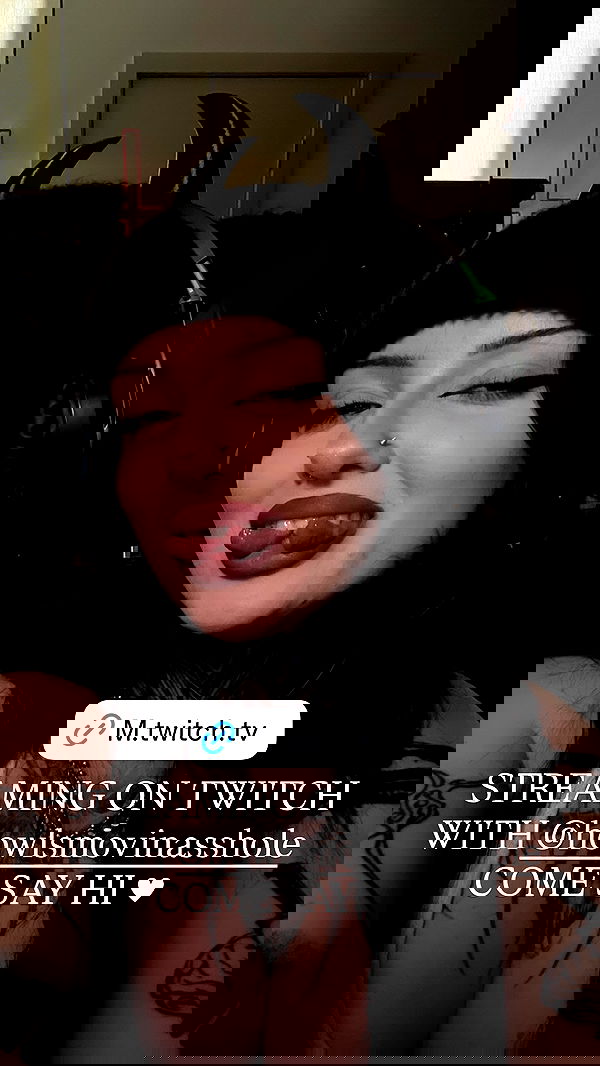 nikkibitez nikkibitez archive image