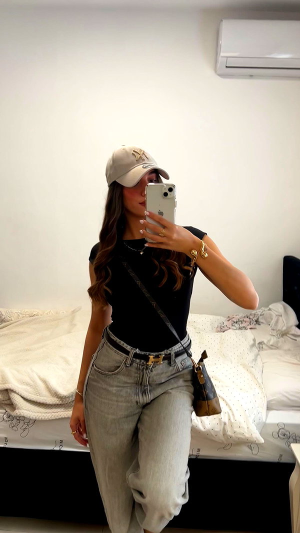 noa_bramii instagram image archive image