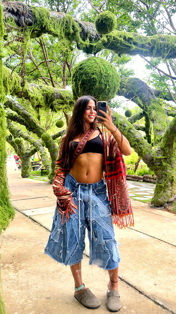 noa_mendel_ instagram image archive image