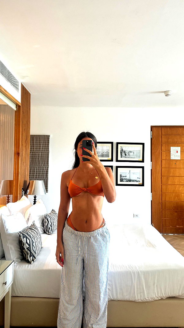 noa_mendel_ instagram image archive image
