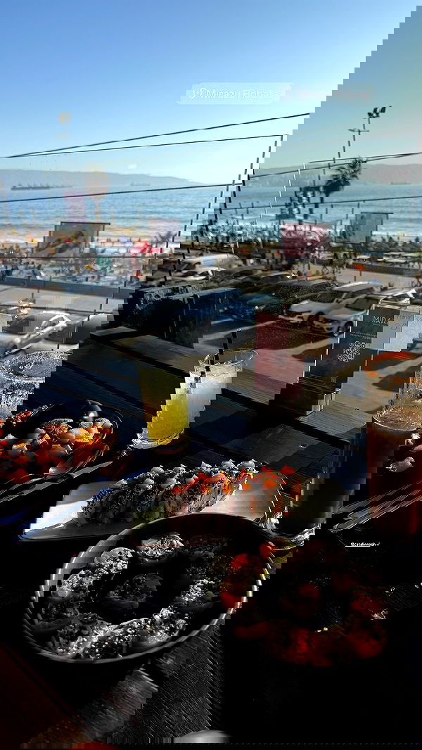 noeemiimii noeemiimii archive image