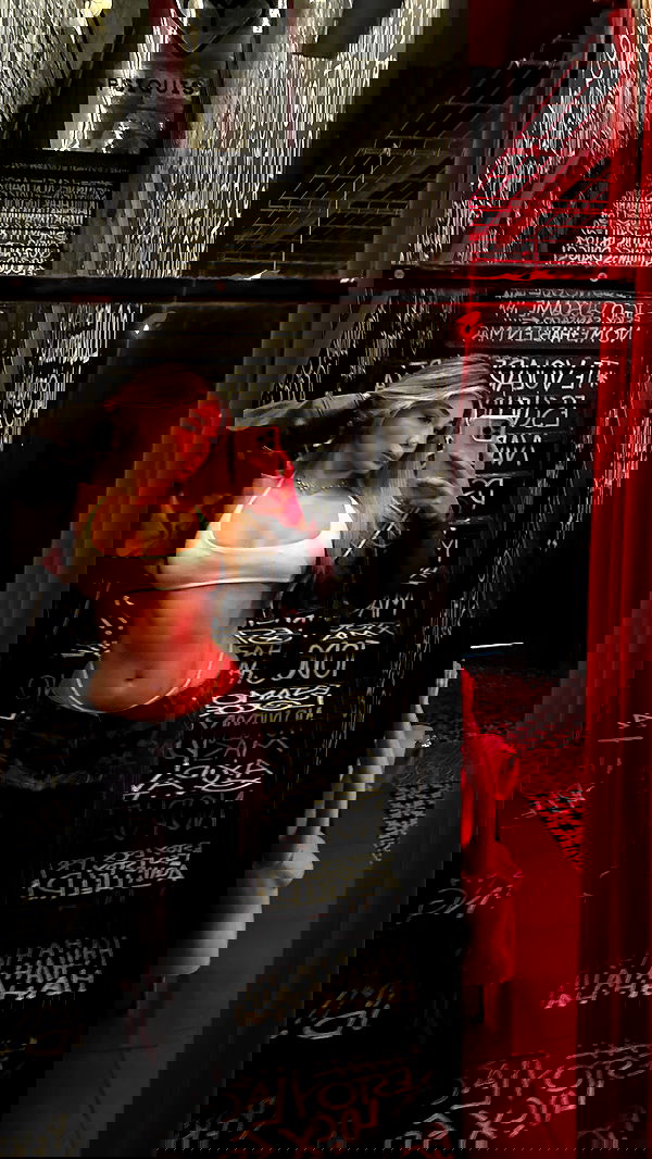 noeemiimii noeemiimii archive image