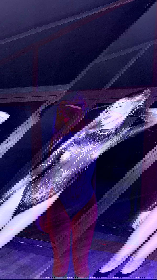 noeemiimii noeemiimii archive image