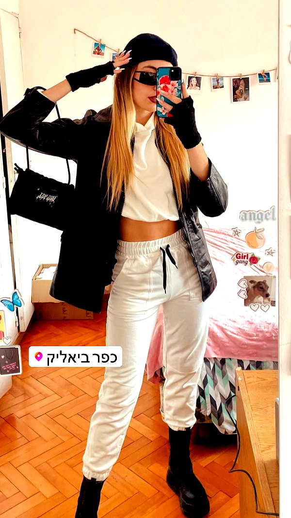 noy_cohen02 instagram image archive image