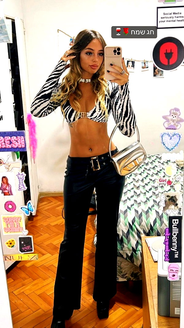 noy_cohen02 instagram image archive image