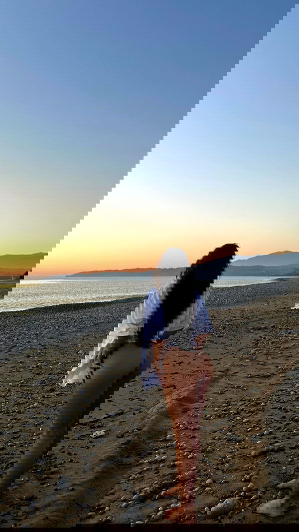 nyityam nyityam archive image