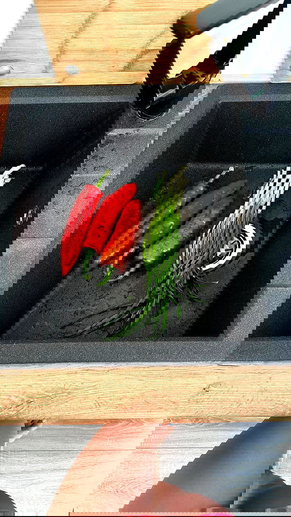 nyityam nyityam archive image