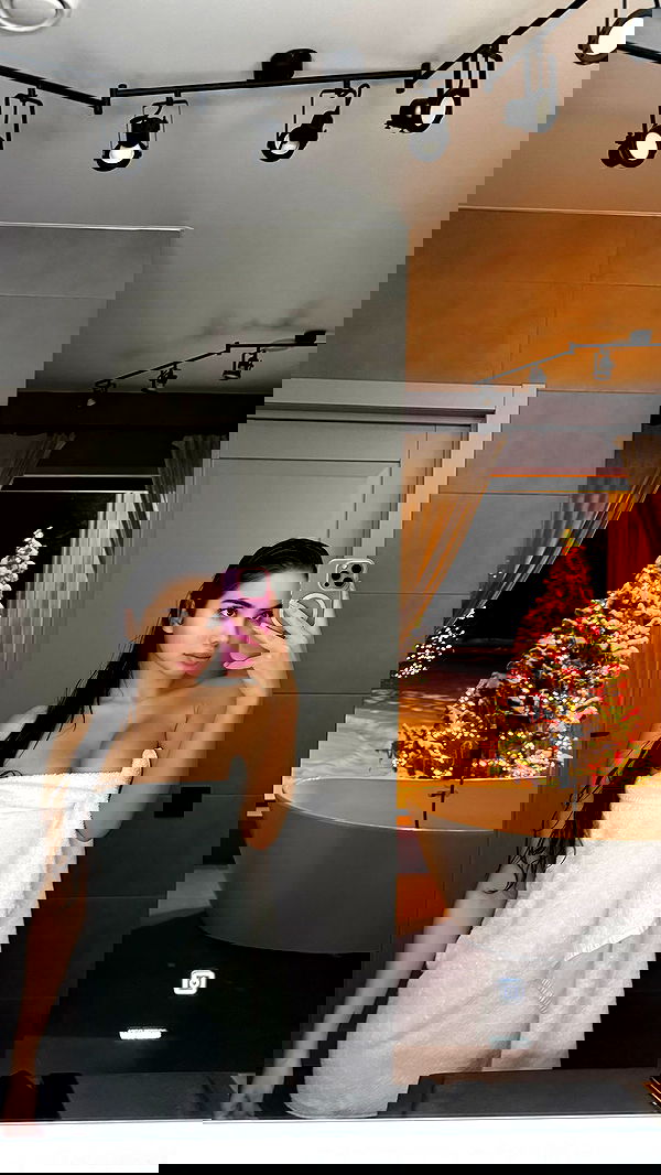 nyityam nyityam archive image