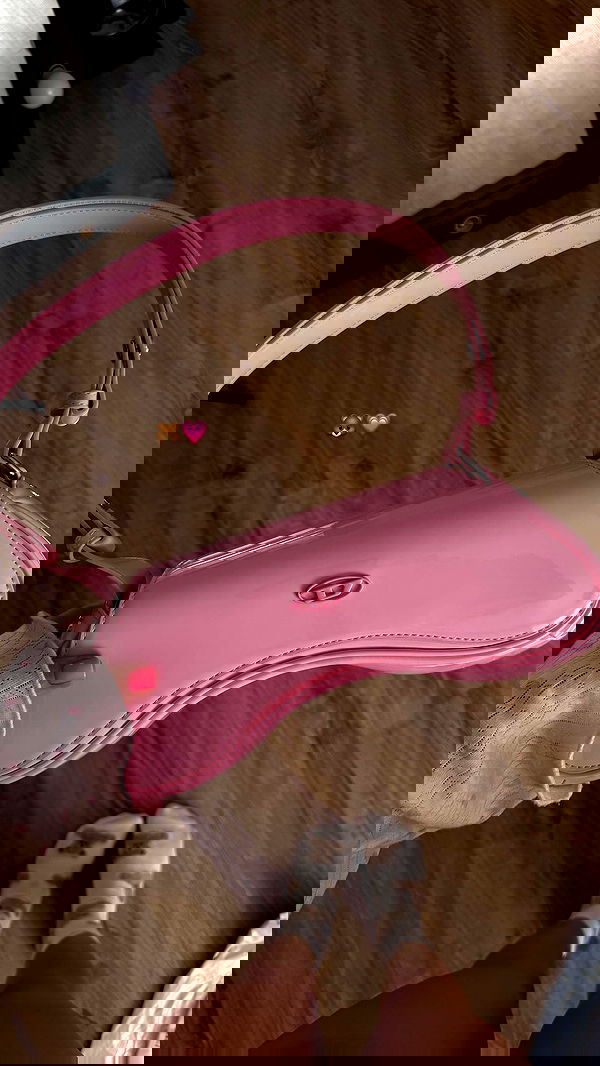 nyityam nyityam archive image