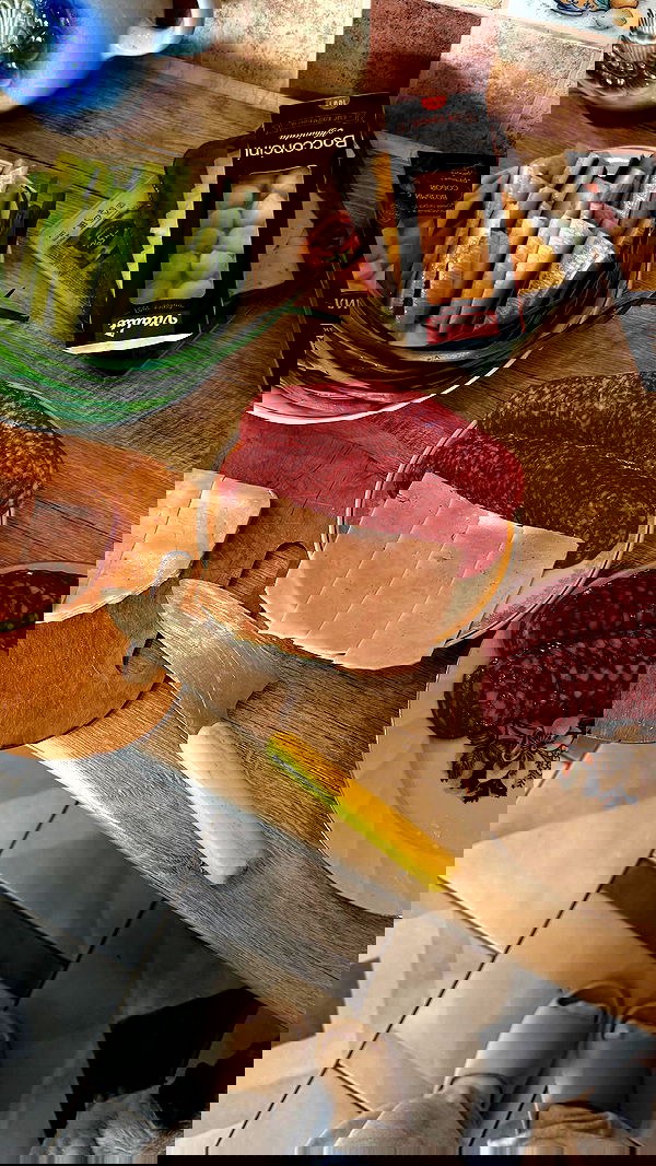 nyityam nyityam archive image