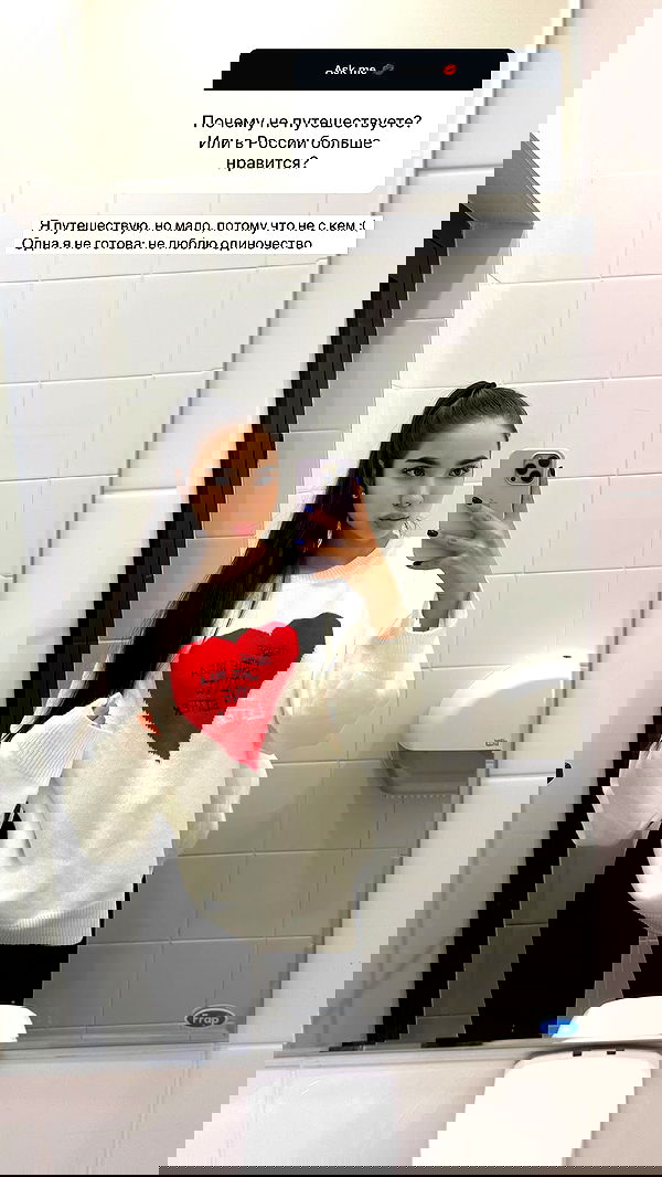 nyityam nyityam archive image