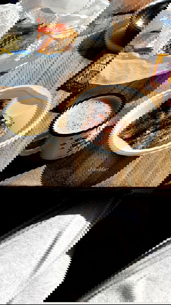 nyityam nyityam archive image