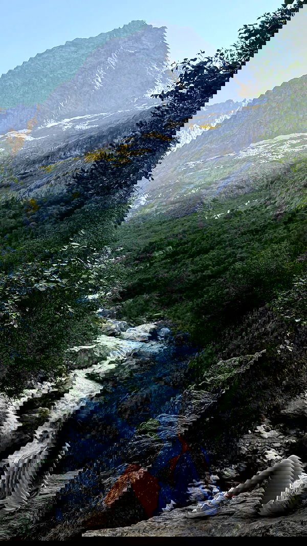 nyityam nyityam archive image