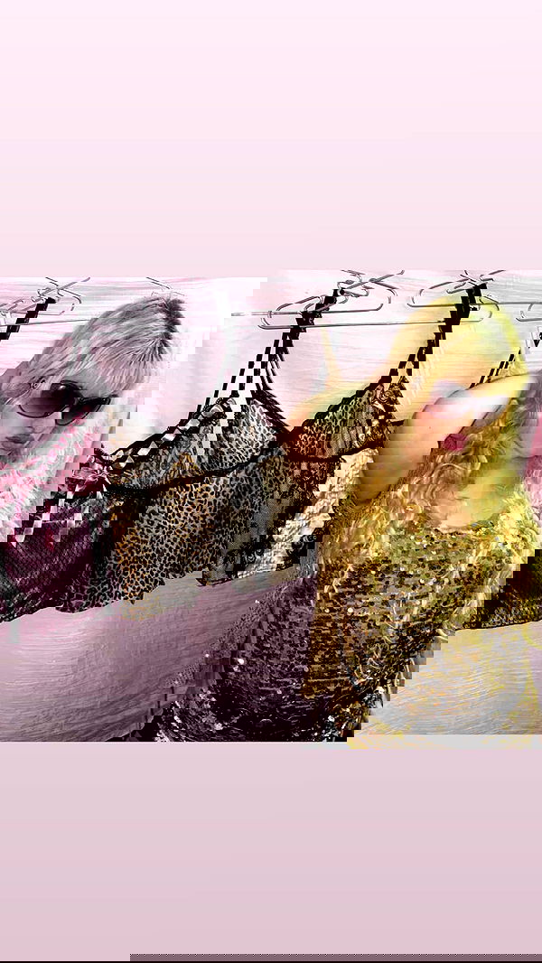 ormosheee ormosheee archive image