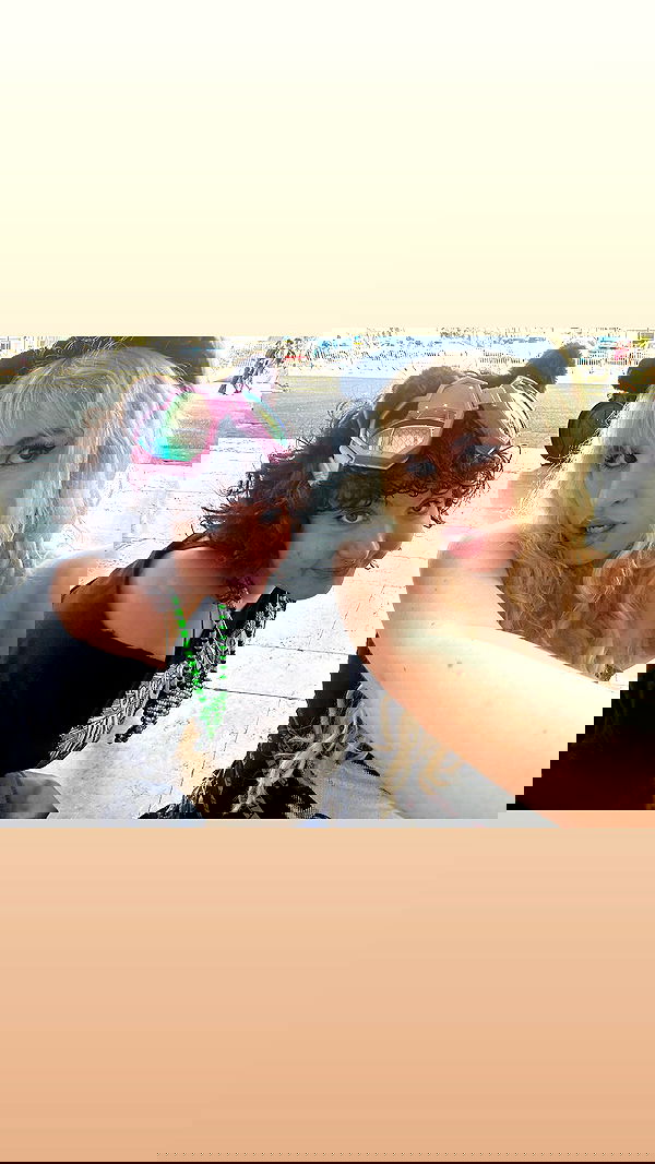 ormosheee ormosheee archive image