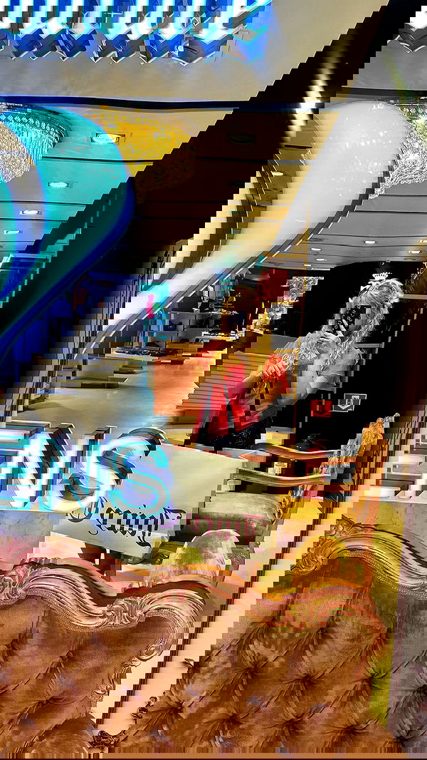 ormosheee ormosheee archive image