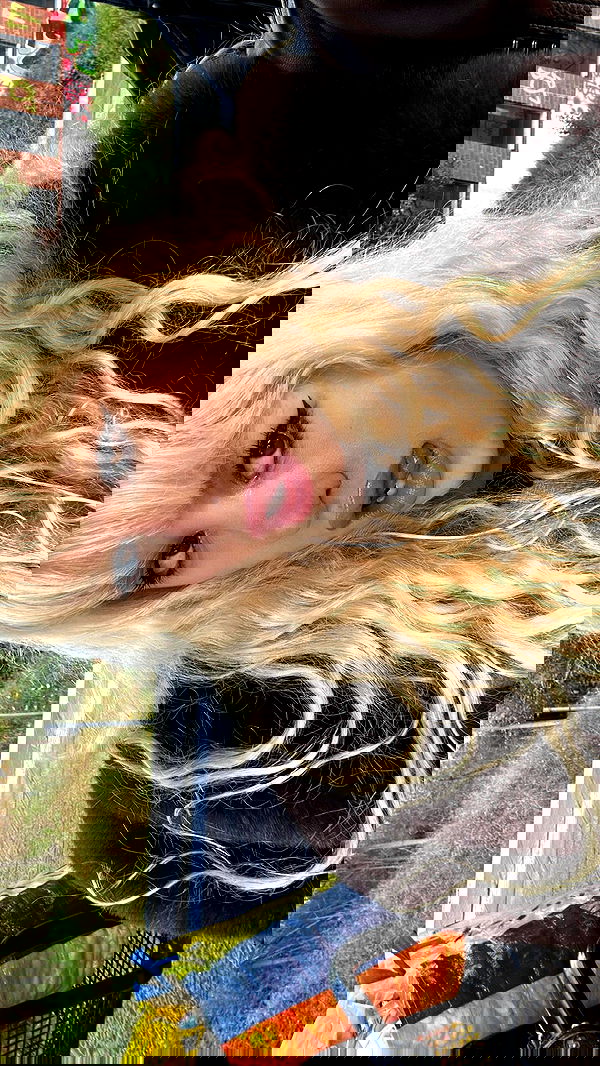 ormosheee ormosheee archive image