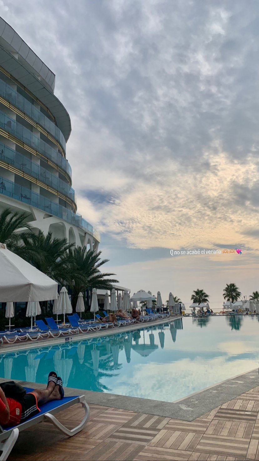 paula_valentina_gomez instagram image archive image